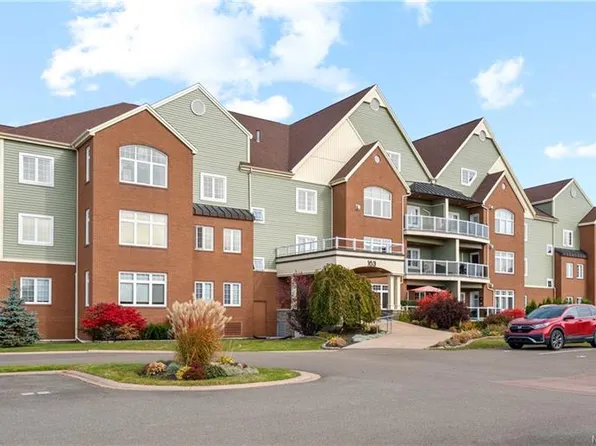 163 Royal Oaks Blvd #201, Moncton, NB E1H 2C7
