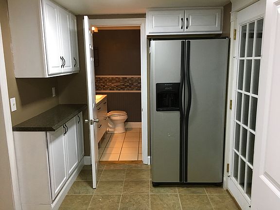 Add'l cabinet storage