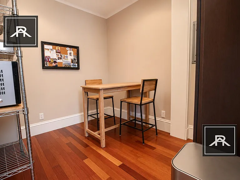 162 Strathmore Rd #23 — Photo 3