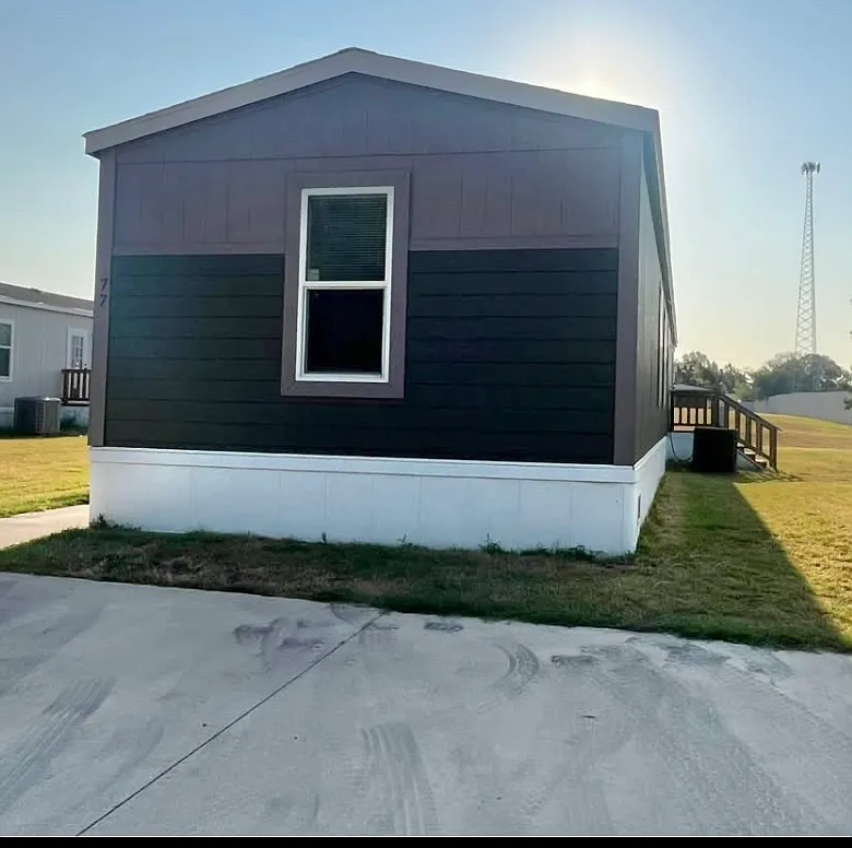3 bed, 1216 sqft, $1,155 — Photo 1