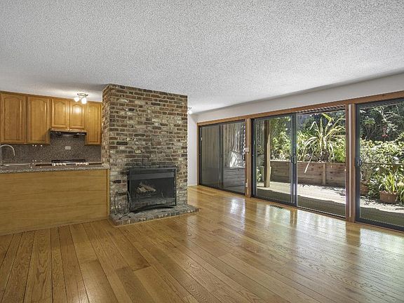 4th image of 55 Hancock St #1