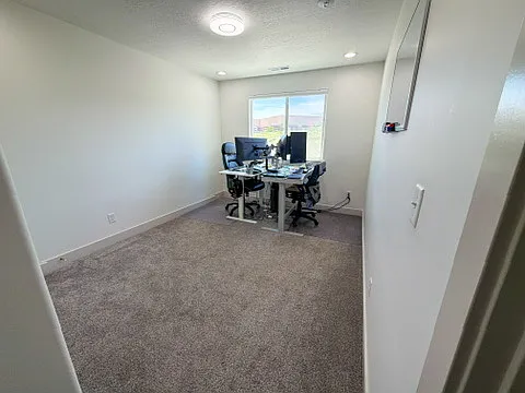 4553 W Watchmen Way — Photo 22