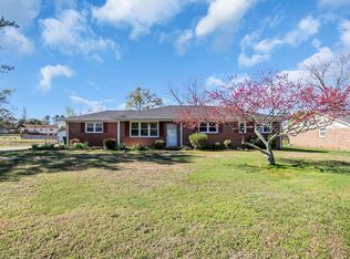 464 Bishop Dr, Mauldin, SC 29662