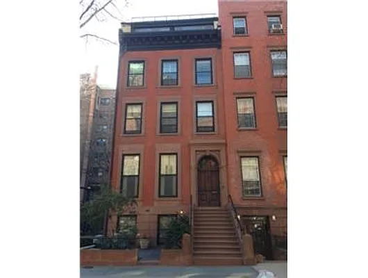 Sold by Douglas Elliman | media 15