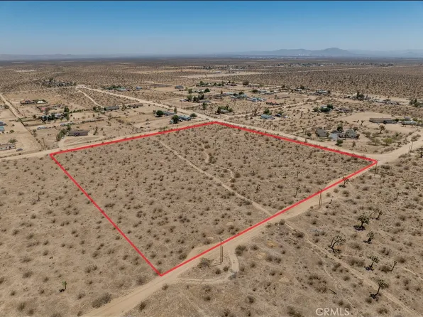 13828 Cholame Rd, Phelan, CA 92371