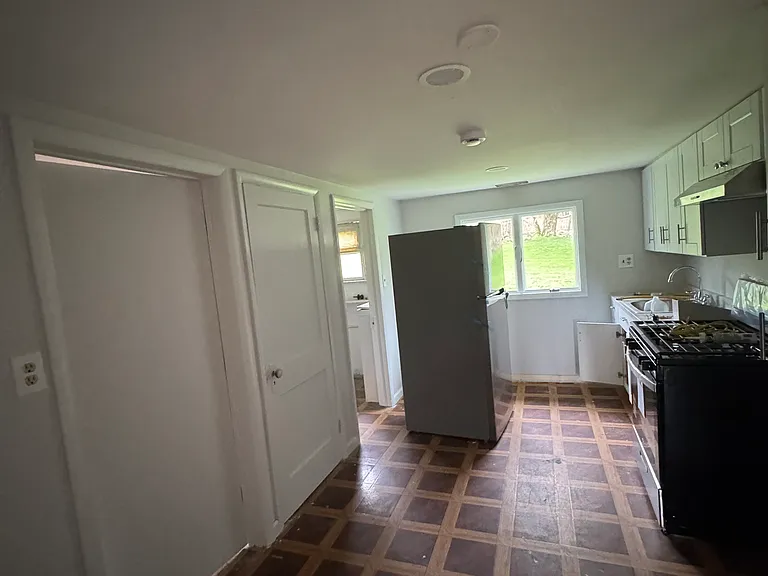 122 Revonah Hill Rd — Photo 1
