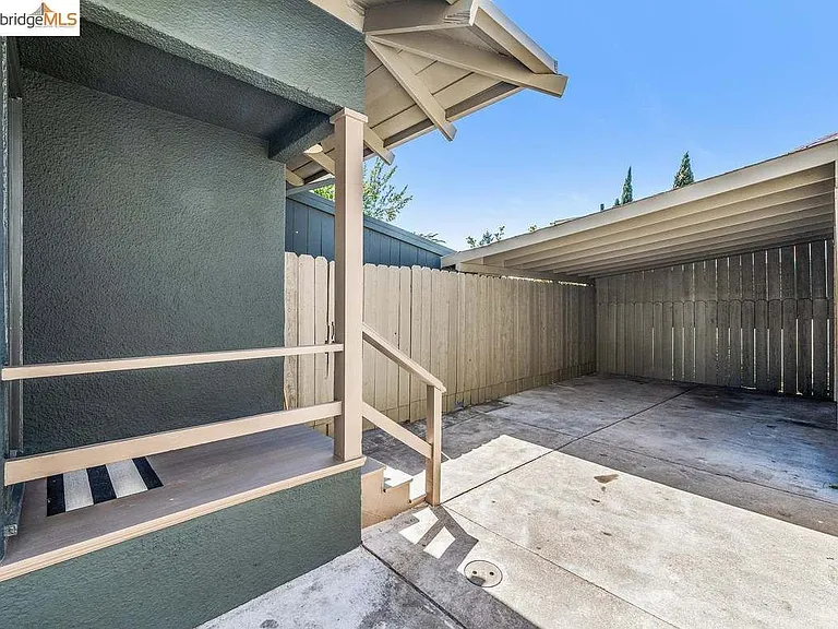 427 61st St — Photo 39