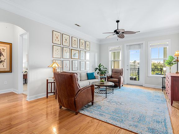 2nd image of 200 River Landing Dr Unit 405A