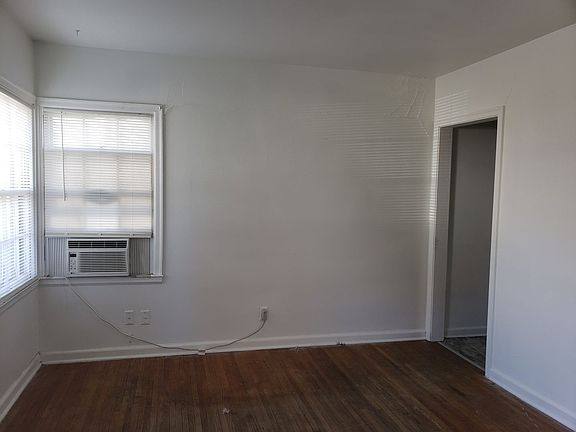 4th image of 530 S Glendale Ave #0