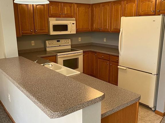 5th image of 520 Windstone Dr Unit 306
