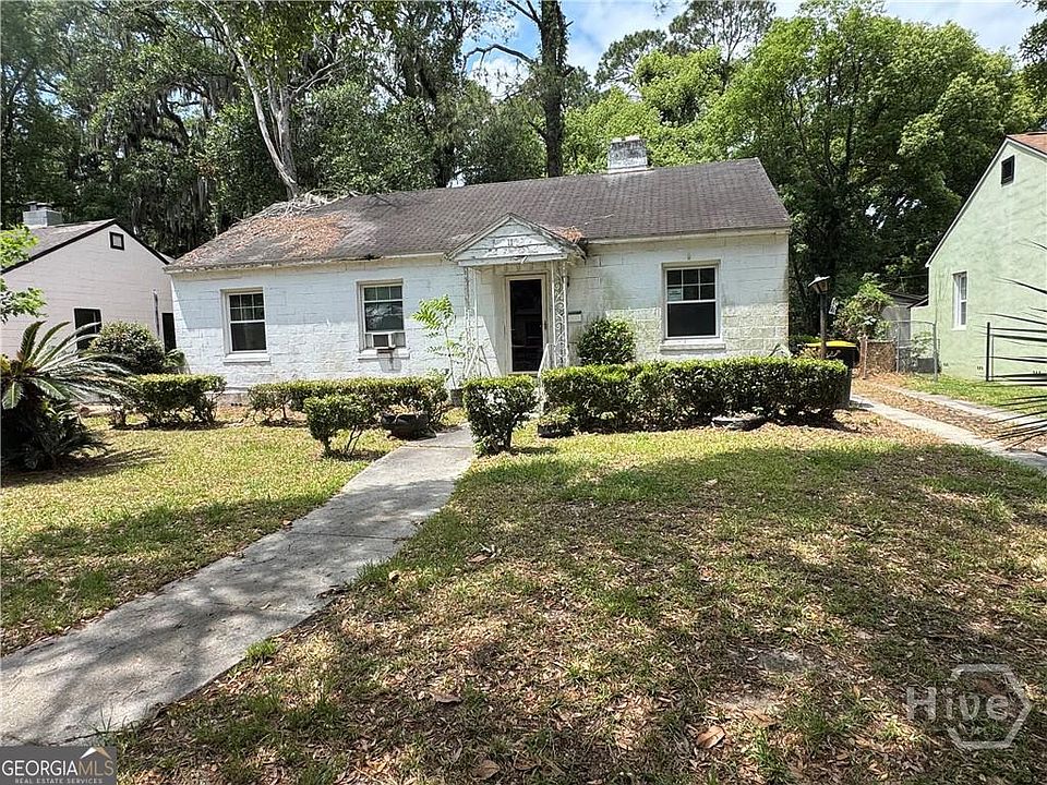 1st image of 11 Oleander Ave