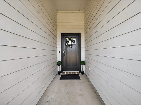 5th image of 4035 Pierce Place Ln