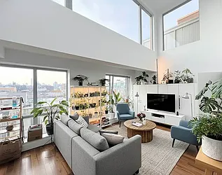 229 North 8th Street, #6G