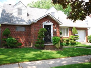 15818 90th St, Howard Beach, NY