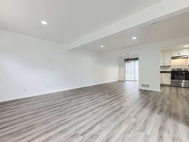 5205 Dudley St — Photo 9