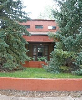 2nd image of 1308 E Grand Ave