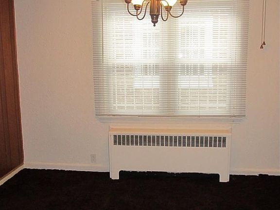 2nd image of 2866 Roosevelt Ave
