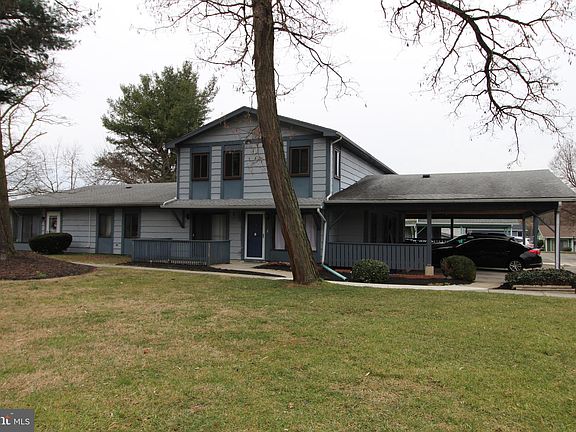 2nd image of 47 Willowwood Ct