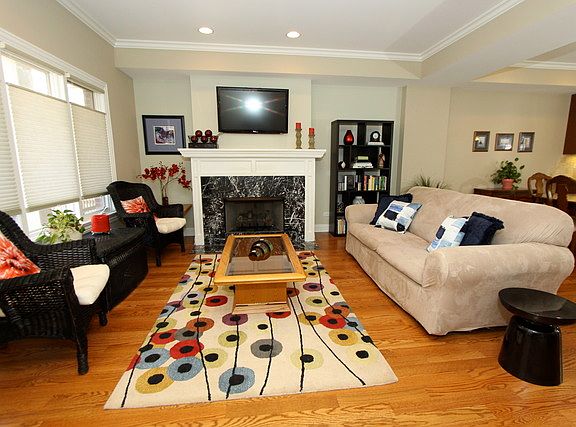 4th image of 3631 S Forest Ave #F