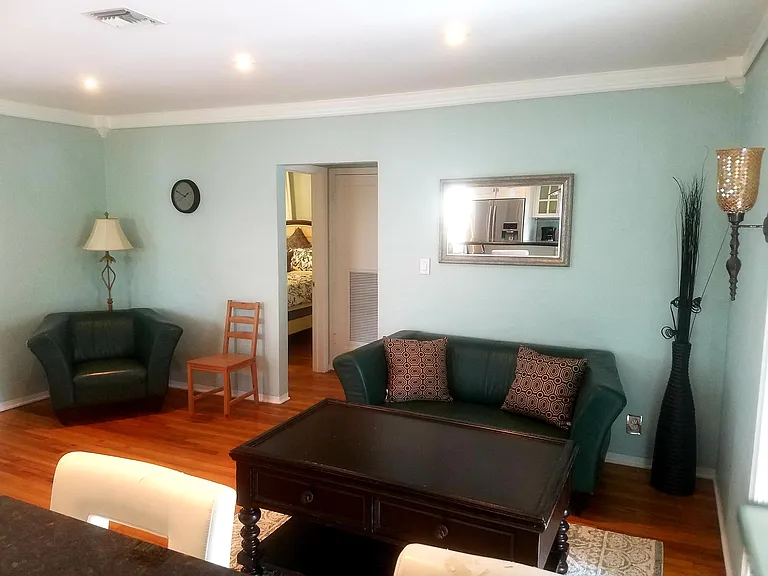 415 NE 8th Ave — Photo 6