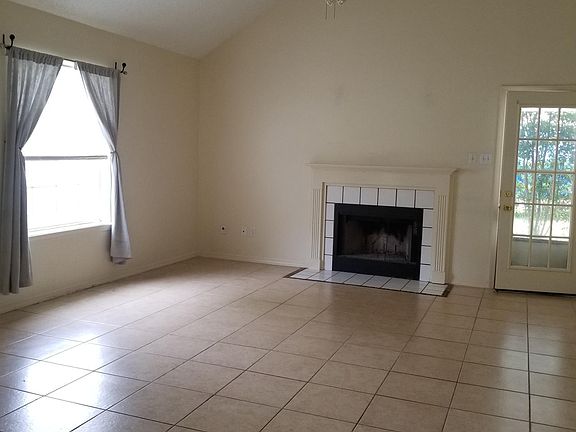 2nd image of 4578 Laurelwood Dr