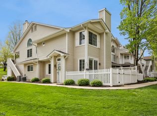 9 Sussex Court, Bedminster Twp., NJ 07921