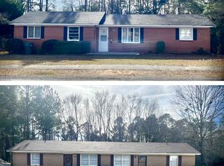 609 Rucker Dr, Saint Matthews, SC 29135