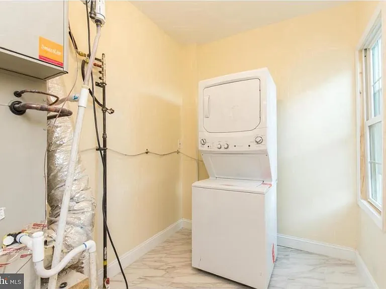 1415 N Lawrence St #2 — Photo 11