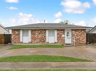 628 Saxony Ln, Kenner, LA 70065
