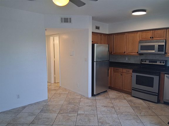 3rd image of 505 NE 20 Avenue #217