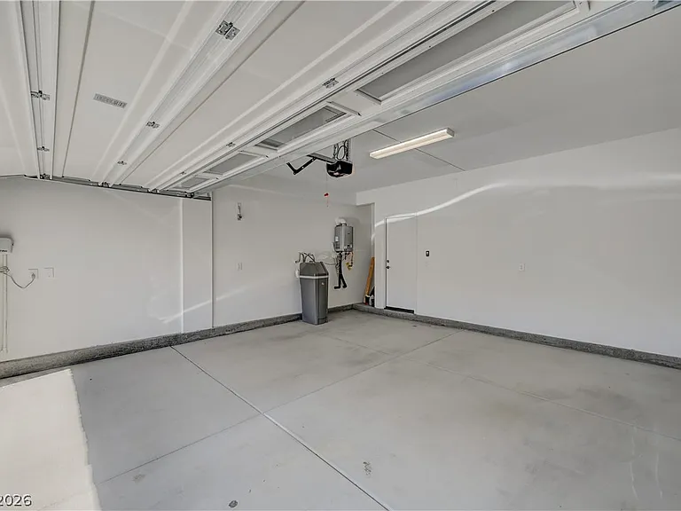 630 Great River Ave — Photo 53