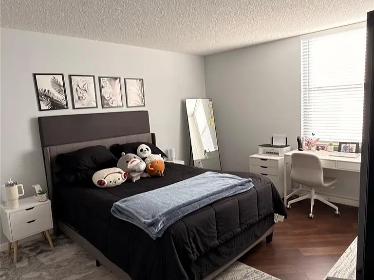 110 Lake Emerald Dr #107 — Photo 8