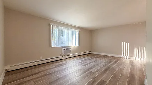 Valley York Apartments Photo 1