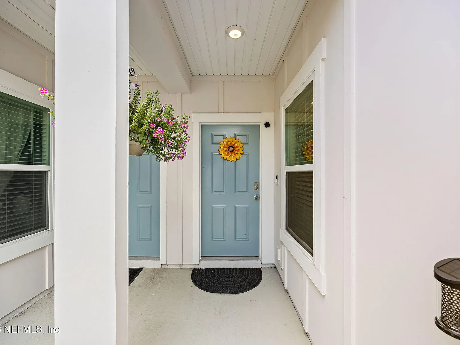 2 bed, 2.5 bath, 1210 sqft, $1,900 — Photo 1