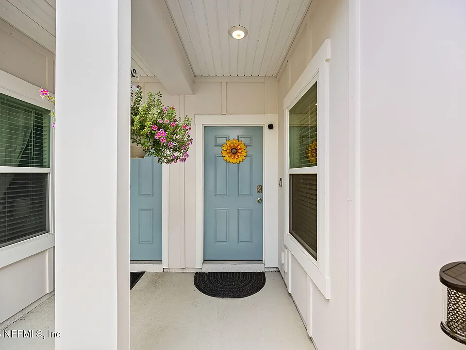 35 Ember St