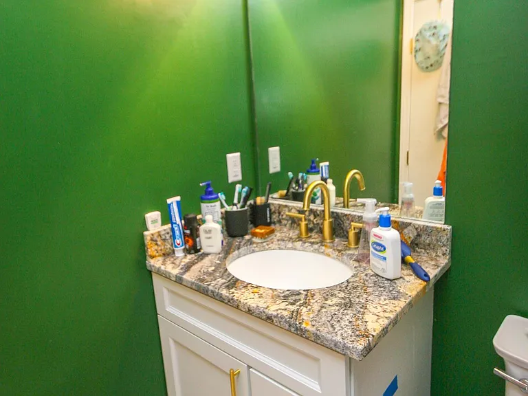 1310 Abbeyhill Dr — Photo 27