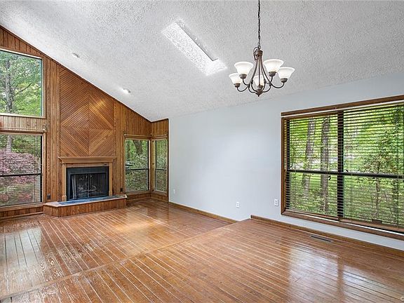4th image of 8237 Marwood Dr