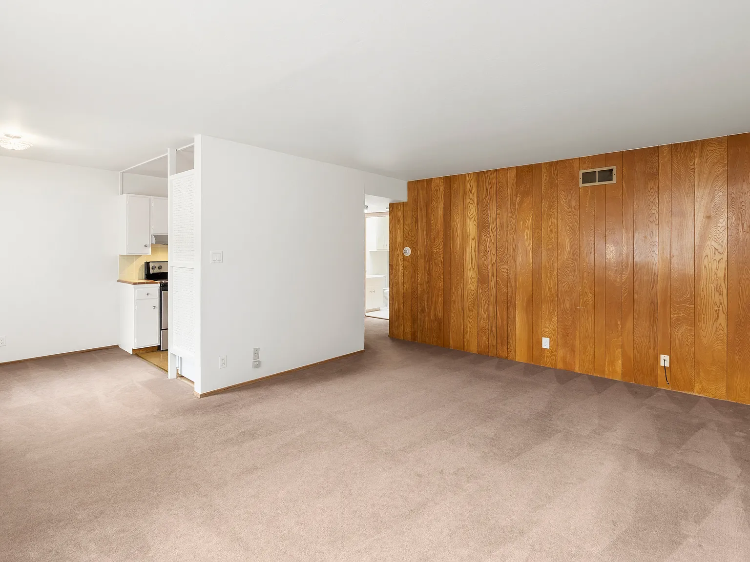 1 bed, 654 sqft, $2,995 — Photo 4