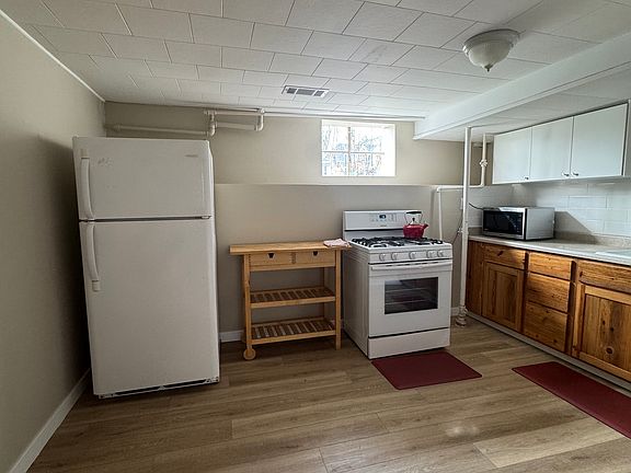4th image of 259 E Kelsey Ave