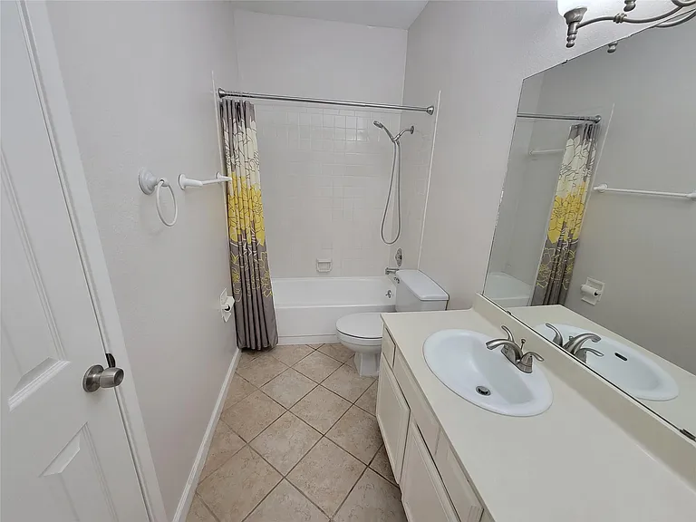 2025 Augusta Dr #303 — Photo 18