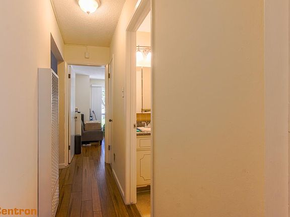 3rd image of 653 Arguello Blvd #11