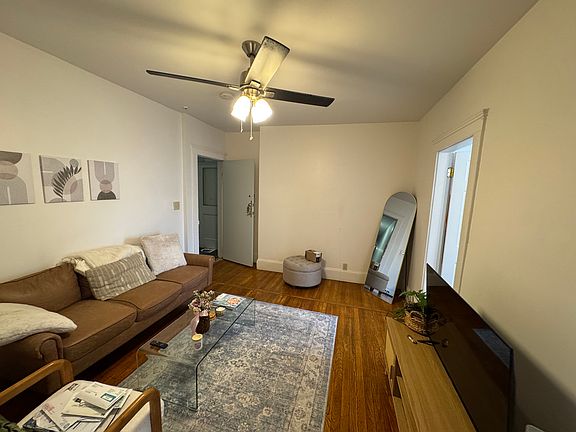 2nd image of 15 Scottfield Rd APT 11