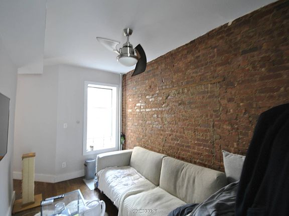 4th image of 191 Sumpter St APT 3R