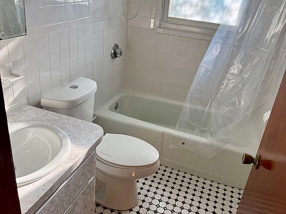 4th image of 61 Tuscano Ave #5