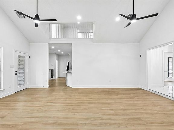 5th image of 2839 Amazon St