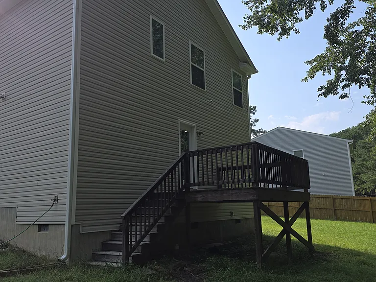 553 Old Salem Dr — Photo 3