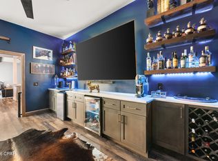 374 Wahoo Rd, Panama City Beach, FL 32408