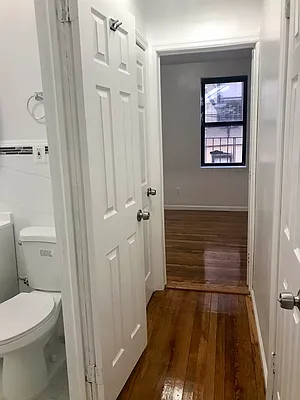 Rented by Voro, LLC | media 18