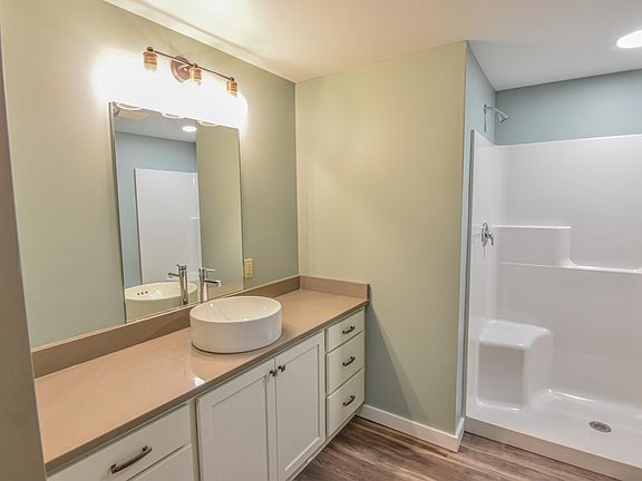 5th image of 320 S Court St #201