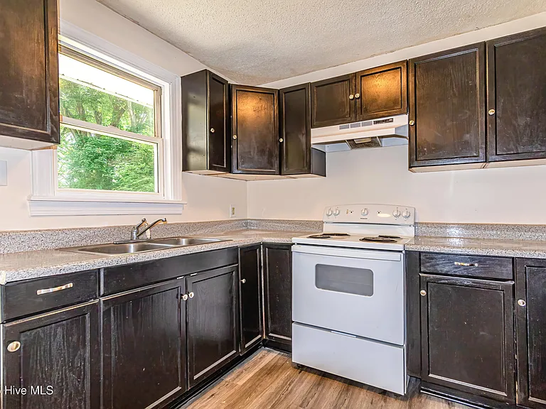 717 New River Dr — Photo 12